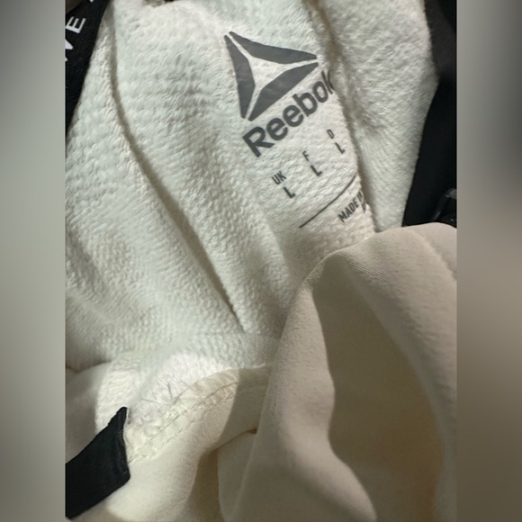 Christos giagos fight issued hoodie giagos vs hirota UFC FN:142 former UFC champ - Picture 5 of 6